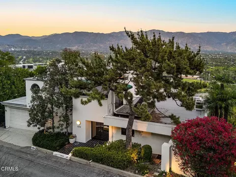 1018 Glen Oaks Blvd, Pasadena, CA 91105