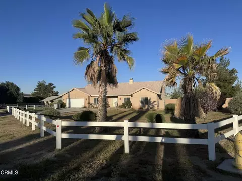 10065 Pyrite Ave, Hesperia, CA 92345