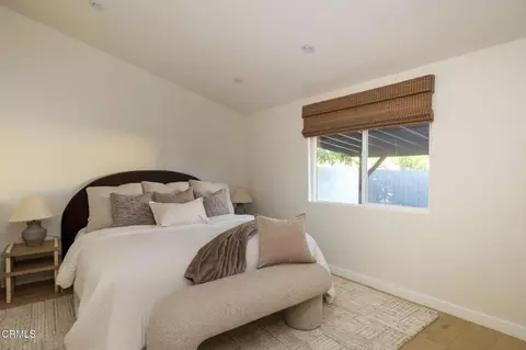 Bedroom - 950 N Summit Ave, Pasadena, CA 91103 photo 1 of 3