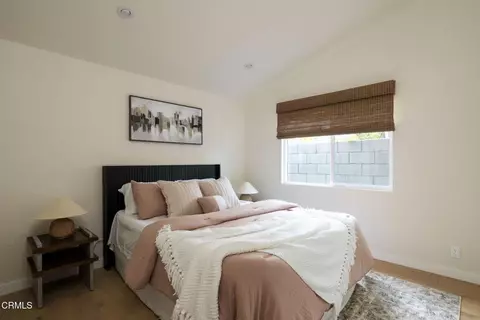Bedroom - 950 N Summit Ave, Pasadena, CA 91103 photo 2 of 3