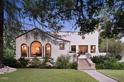 1450 N Michigan Ave, Pasadena, CA 91104