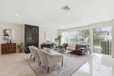 628 South St #B, Glendale, CA 91202