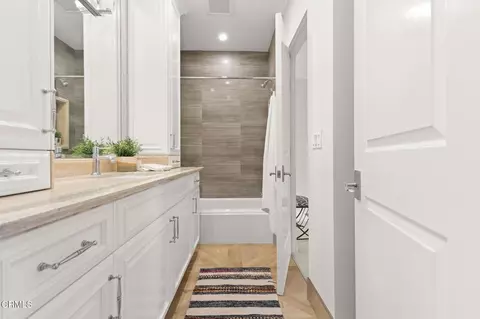 Entry Way - 314 S Orchard Dr, Burbank, CA 91506 photo 2 of 2