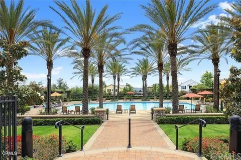 627 E Orange Blossom Way E, Azusa, CA 91702