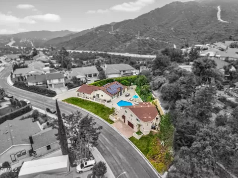 View/Area - 9325 La Shell Dr, Tujunga, CA 91042 photo 4 of 8