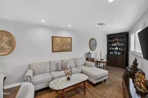 Living - 9325 La Shell Dr, Tujunga, CA 91042 photo 2 of 3