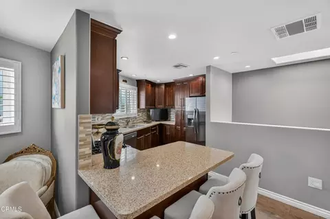 Kitchen - 9325 La Shell Dr, Tujunga, CA 91042 photo 5 of 6