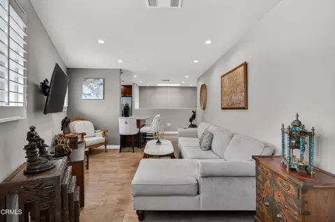 Living - 9325 La Shell Dr, Tujunga, CA 91042 photo 3 of 3