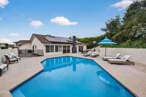 Exterior - 9325 La Shell Dr, Tujunga, CA 91042 photo 2 of 7