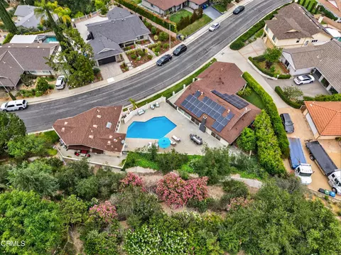 View/Area - 9325 La Shell Dr, Tujunga, CA 91042 photo 5 of 8