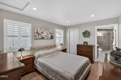 Bedroom - 9325 La Shell Dr, Tujunga, CA 91042 photo 5 of 6