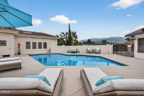 Exterior - 9325 La Shell Dr, Tujunga, CA 91042 photo 5 of 7