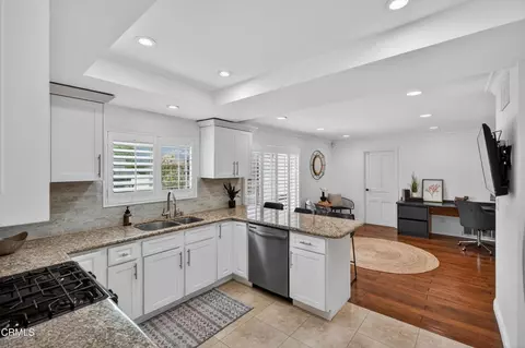 Kitchen - 9325 La Shell Dr, Tujunga, CA 91042 photo 3 of 6