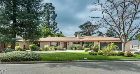 2136 Sunnybank Dr, La Canada Flintridge, CA 91011