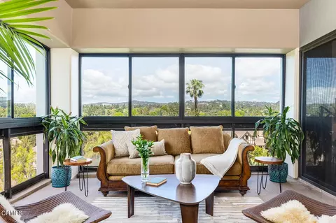 10445 Wilshire Blvd #604, Los Angeles, CA 90024