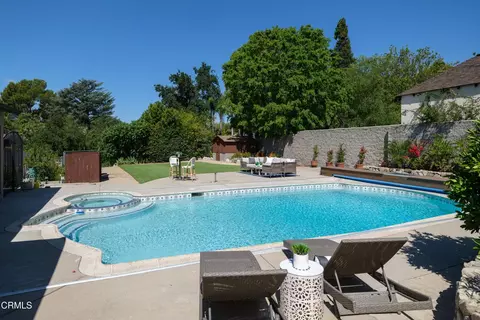 Exterior - 2423 Laughlin Ave, La Crescenta, CA 91214 photo 9 of 13