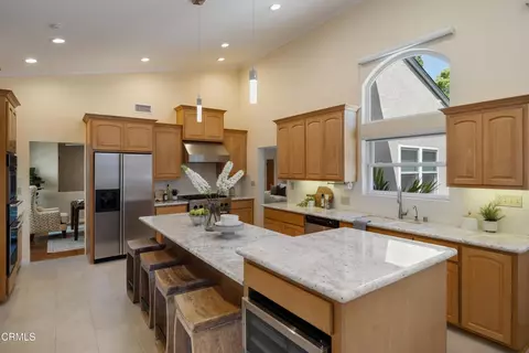 Kitchen - 2423 Laughlin Ave, La Crescenta, CA 91214 photo 2 of 3
