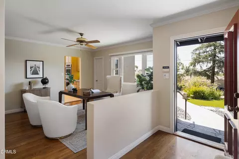 Entry Way - 2423 Laughlin Ave, La Crescenta, CA 91214 photo 1 of 2