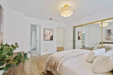 Bedroom - 544 E Magnolia #D, Burbank, CA 91501 photo 2 of 3