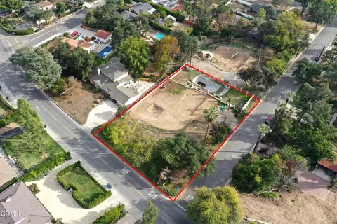 1808 E Altadena Dr, Altadena, CA 91001 photo 2