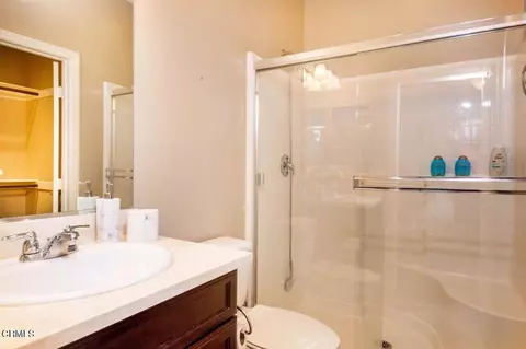Bath - 84319 Cigno Ct, Indio, CA 92203 photo 3 of 3