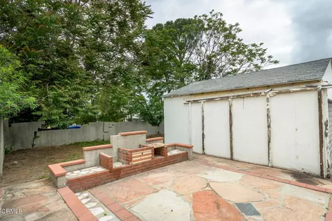 Exterior - 10611 Redmont Ave, Tujunga, CA 91042 photo 5 of 9