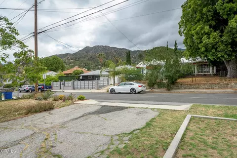 Exterior - 10611 Redmont Ave, Tujunga, CA 91042 photo 1 of 9