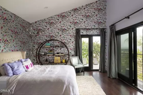 Bedroom - 1411 Edgehill Pl, Pasadena, CA 91103 photo 1 of 3
