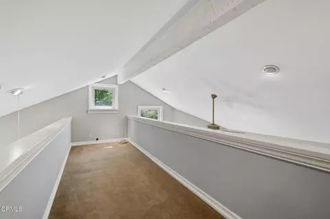 Entry Way - 405 Woodcliffe Rd, Pasadena, CA 91105 photo 3 of 3