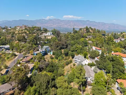 View/Area - 405 Woodcliffe Rd, Pasadena, CA 91105 photo 3 of 3