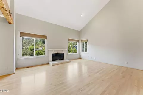 Living - 405 Woodcliffe Rd, Pasadena, CA 91105 photo 1 of 15