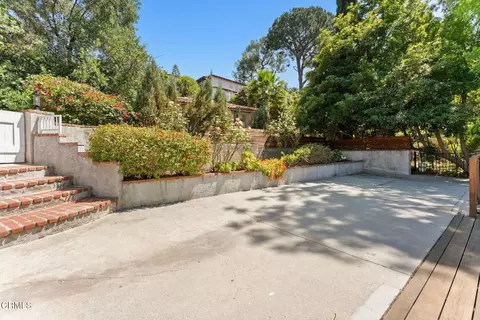 Exterior - 405 Woodcliffe Rd, Pasadena, CA 91105 photo 11 of 14
