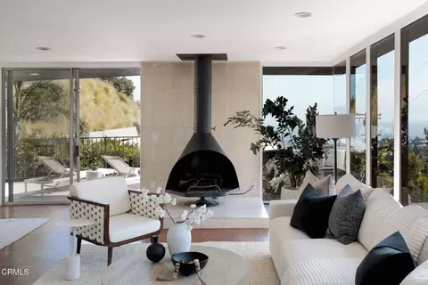 1600 Sunset Plaza Dr, Los Angeles, CA 90069