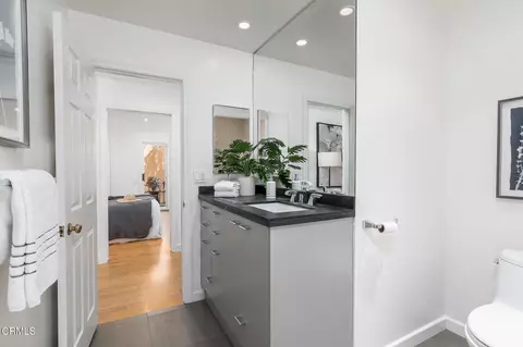 Bath - 101 Rios Ct, Solana Beach, CA 92075 photo 6 of 6