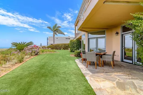 Exterior - 101 Rios Ct, Solana Beach, CA 92075 photo 7 of 11