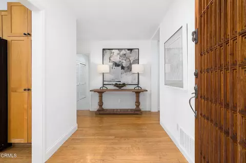 Entry Way - 101 Rios Ct, Solana Beach, CA 92075 photo 1 of 2