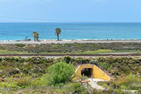 View/Area - 101 Rios Ct, Solana Beach, CA 92075 photo 2 of 14