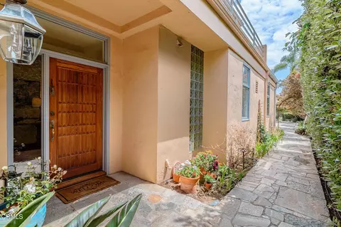 Exterior - 101 Rios Ct, Solana Beach, CA 92075 photo 3 of 11