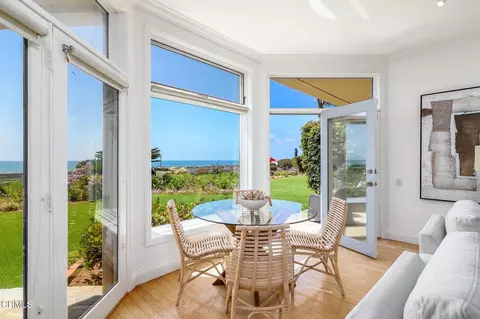 Dining - 101 Rios Ct, Solana Beach, CA 92075 photo 1 of 3