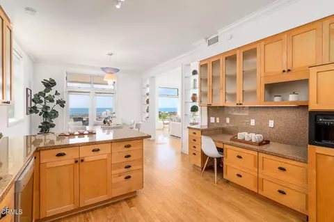 Kitchen - 101 Rios Ct, Solana Beach, CA 92075 photo 2 of 5