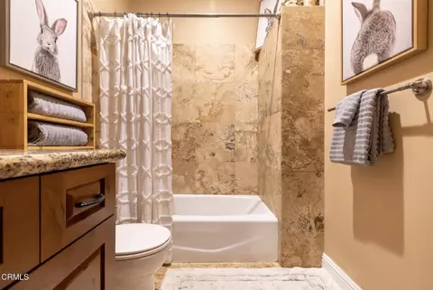 Bath - 6220 Farrelo Rd, Yucca Valley, CA 92284 photo 6 of 6
