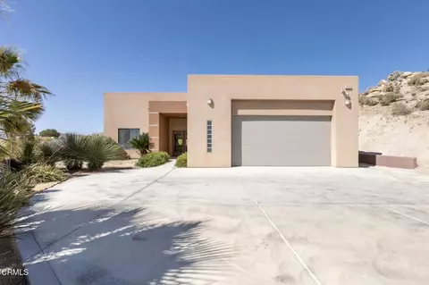 Exterior - 6220 Farrelo Rd, Yucca Valley, CA 92284 photo 3 of 11
