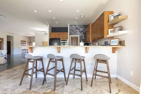 Kitchen - 6220 Farrelo Rd, Yucca Valley, CA 92284 photo 6 of 6