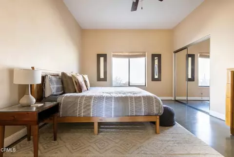 Bedroom - 6220 Farrelo Rd, Yucca Valley, CA 92284 photo 4 of 7