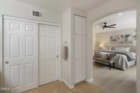 Entry Way - 930 Corte Augusta, Camarillo, CA 93010 photo 3 of 5
