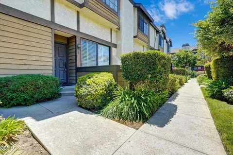 21209 Lassen St #4, Chatsworth, CA 91311