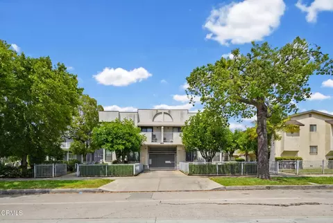 847 N Raymond Ave #9A, Pasadena, CA 91103