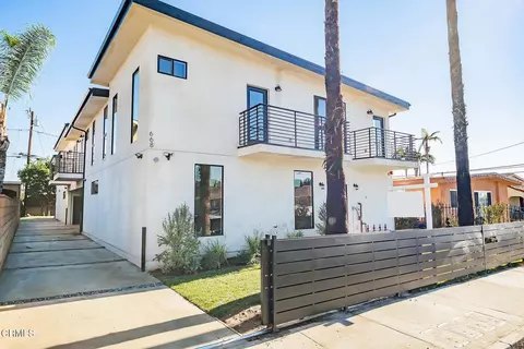 668 Keenan Ave, Los Angeles, CA 90022