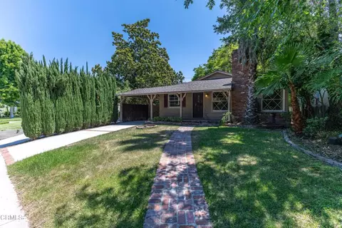 4618 Crown Ave, La Canada Flintridge, CA 91011