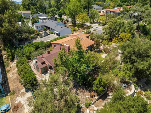 2300 El Moreno St, La Crescenta, CA 91214